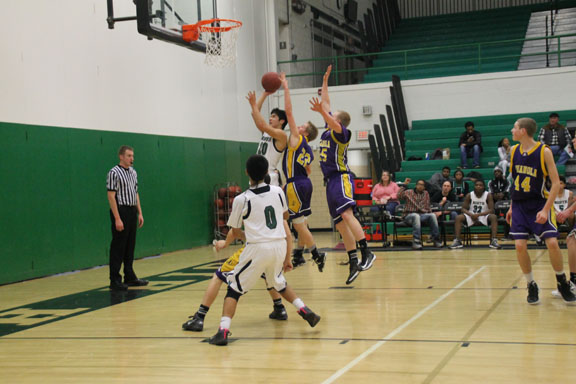 Sophomore Brad Warren drives to the basket in a game against Indianola.