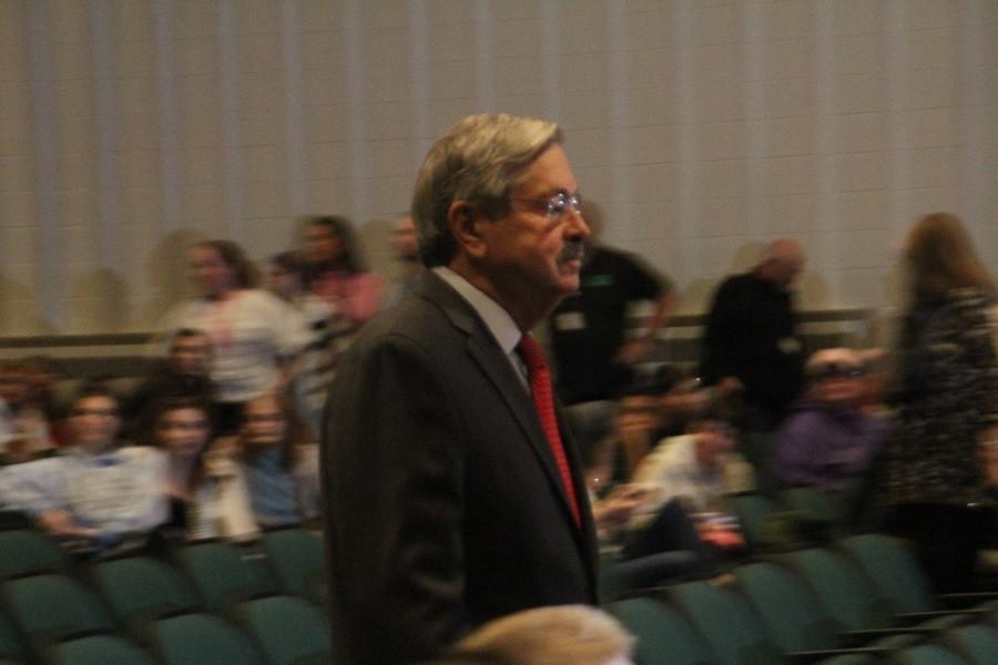 Governor Branstad files in for the 2015 Veterans Day Assembly at North High, Nov. 12.